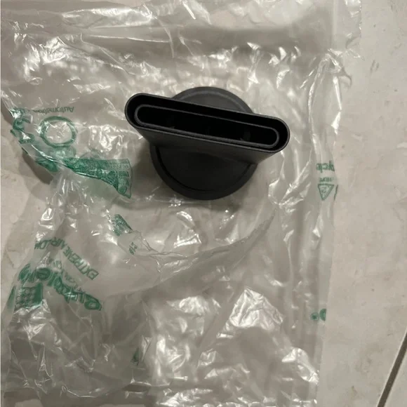 Dyson hair dryer attachment - Picture 4 of 4